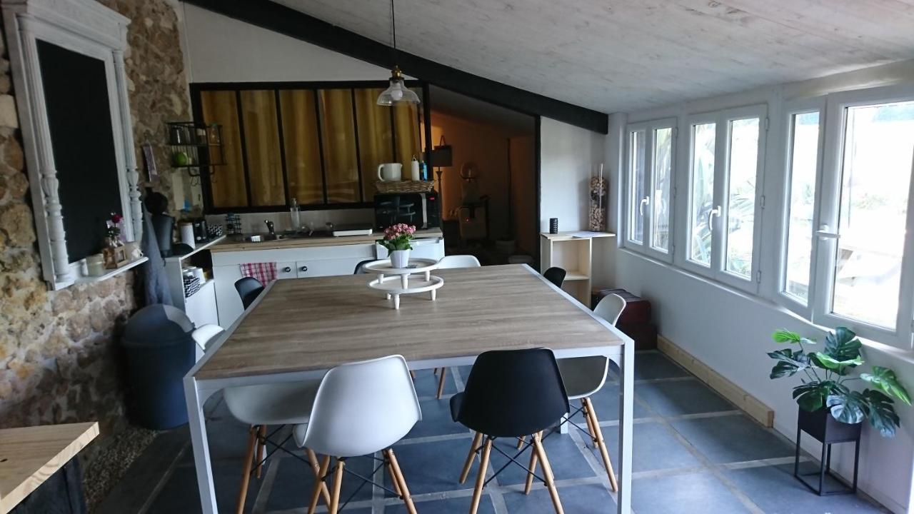 Les Chambres Du Vau Profond Vernoil Экстерьер фото